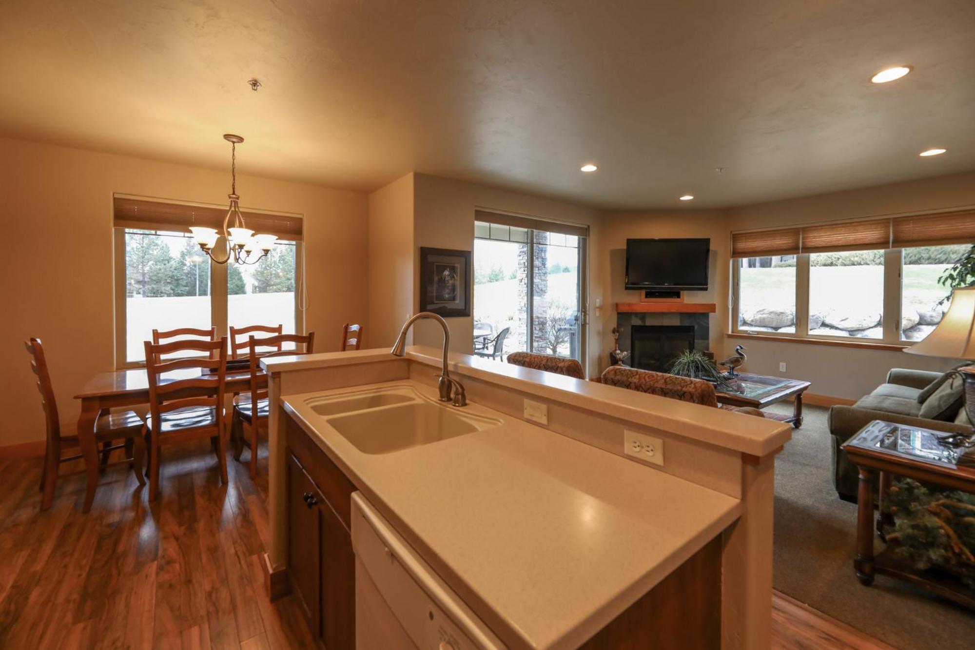 Meadow Lake Resort & Condos Columbia Falls Bagian luar foto
