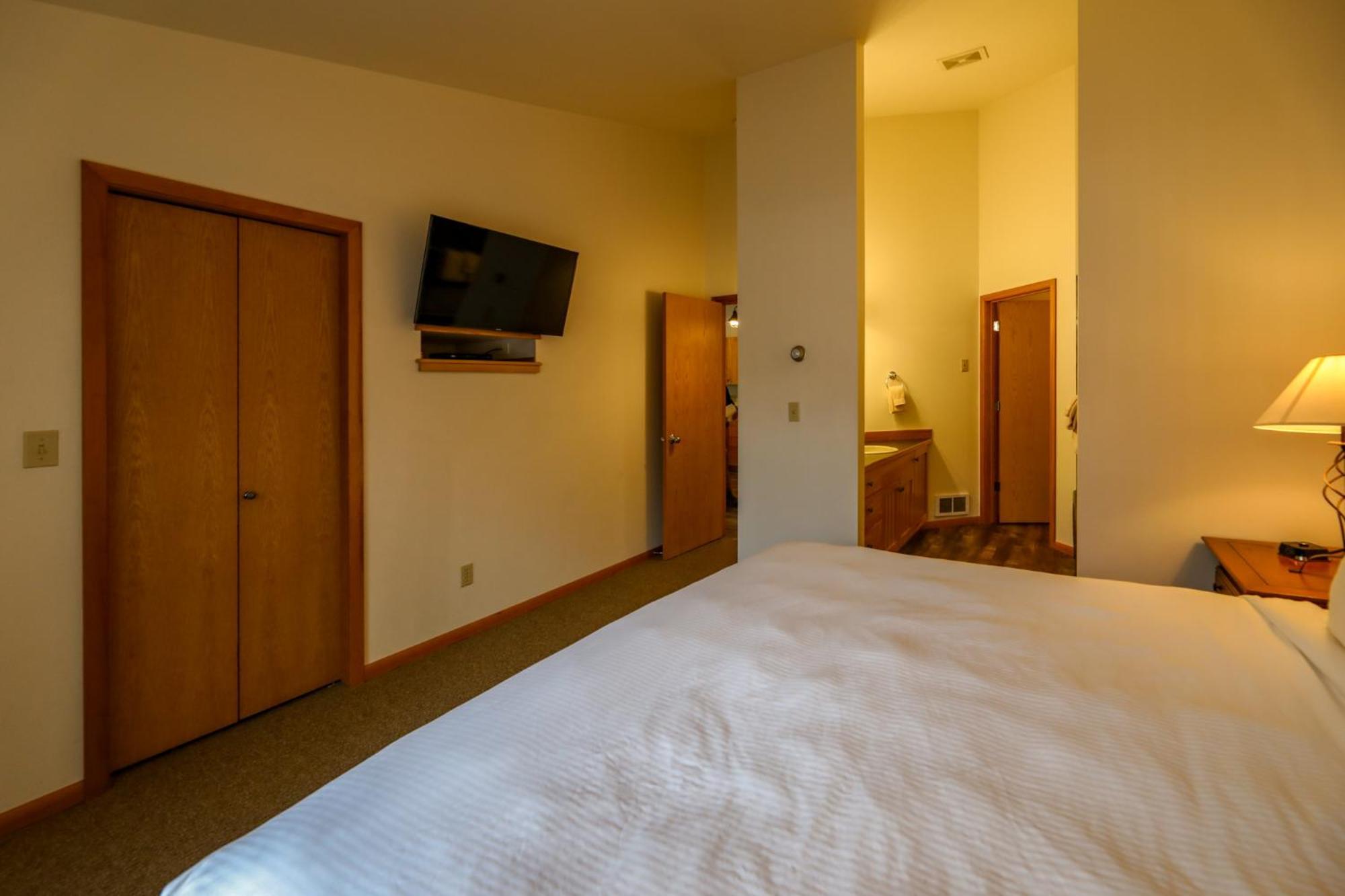 Meadow Lake Resort & Condos Columbia Falls Bagian luar foto